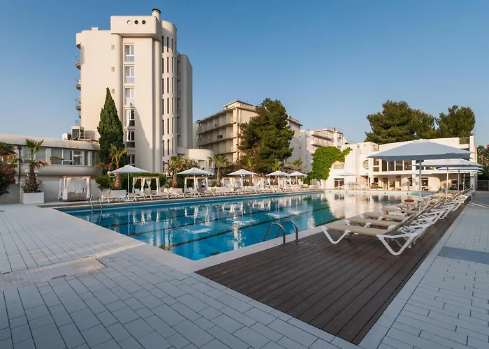 Hr Resort